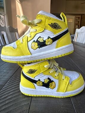 Nike Air Jordan 1 Mid SE Rose Patch Dynamic Toddler Size 6c (12-24Months)